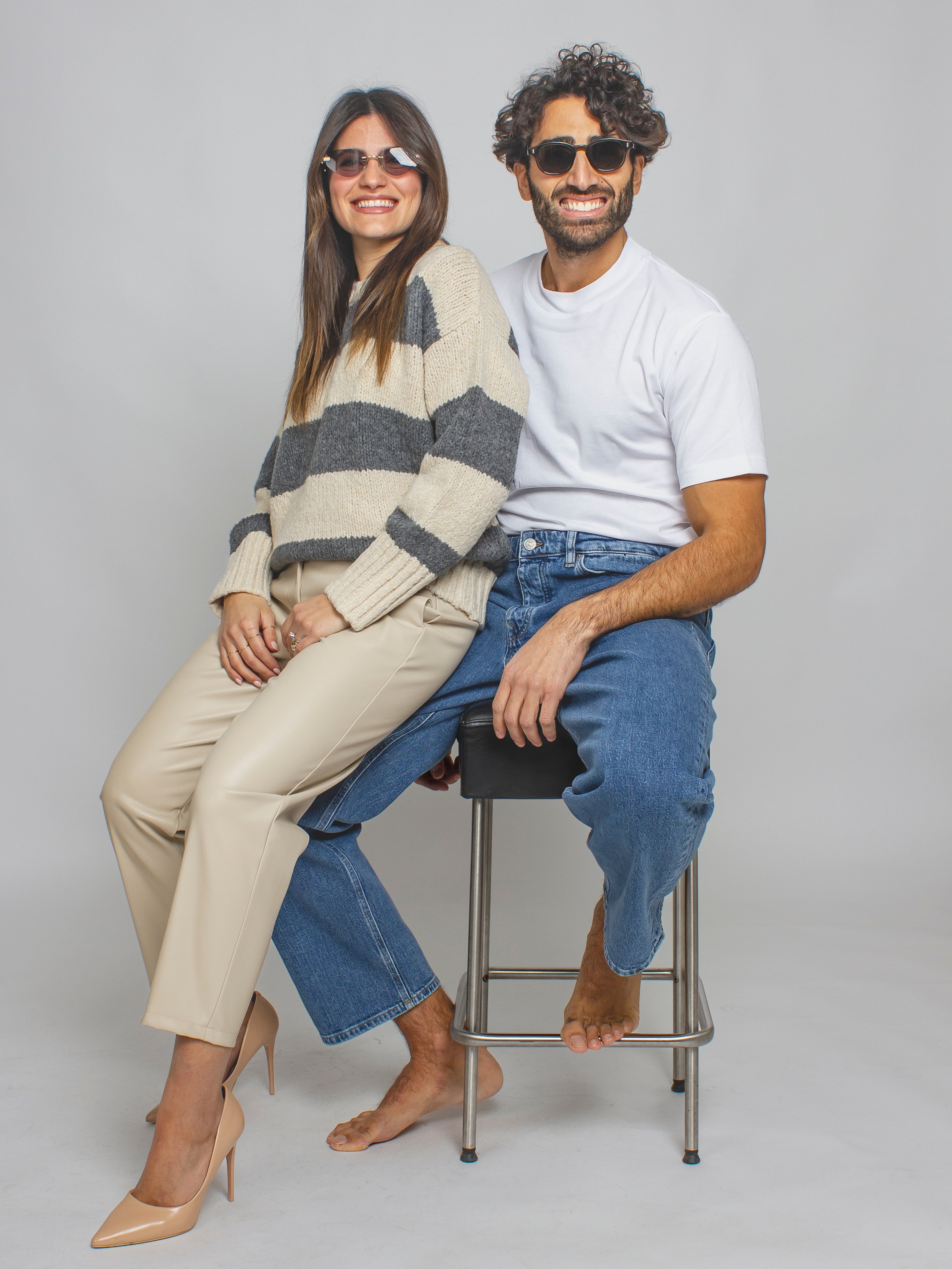 Pantalone carrot similpelle elastico dietro Vicolo