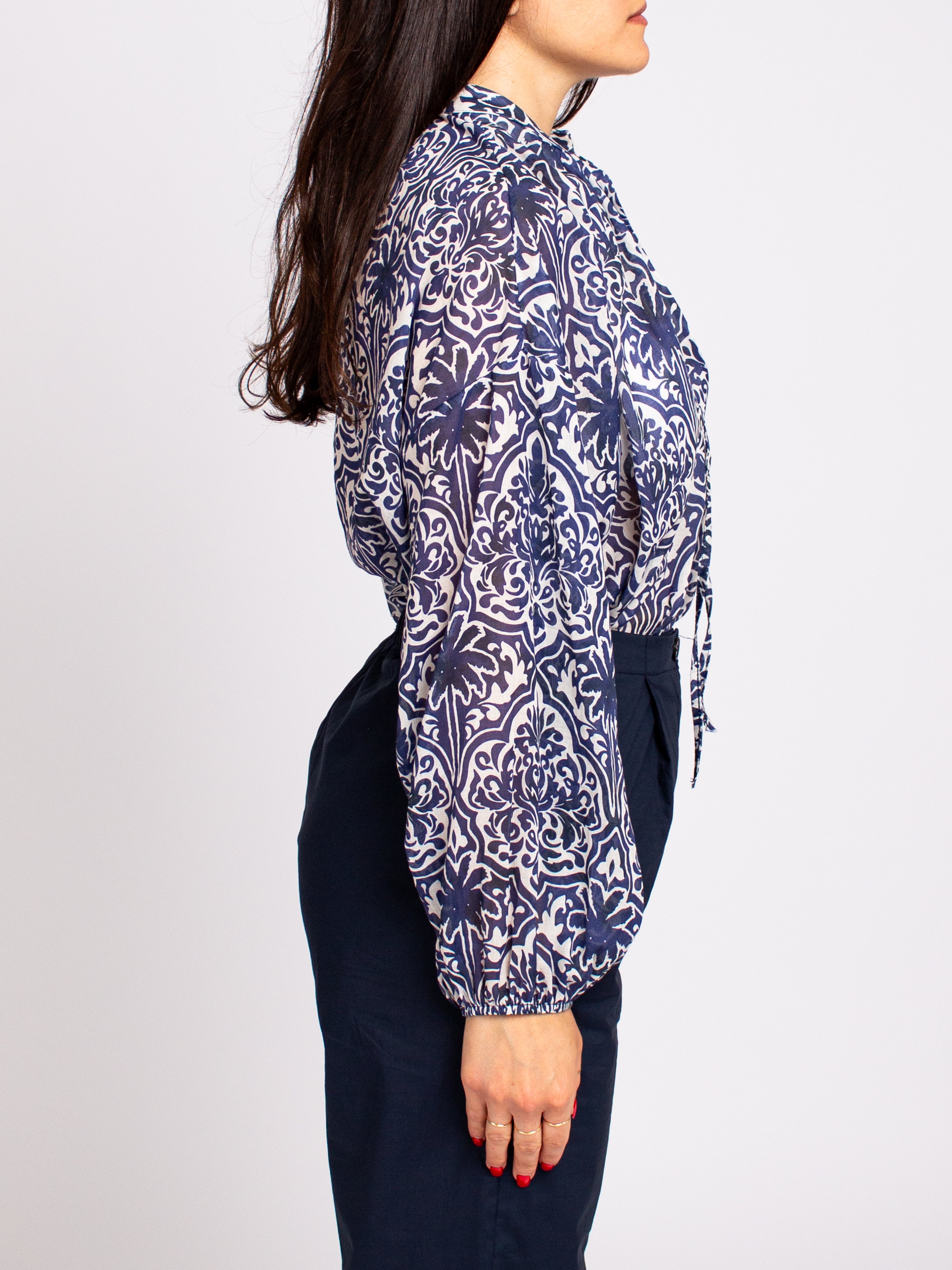 Blusa con laccio Two Way