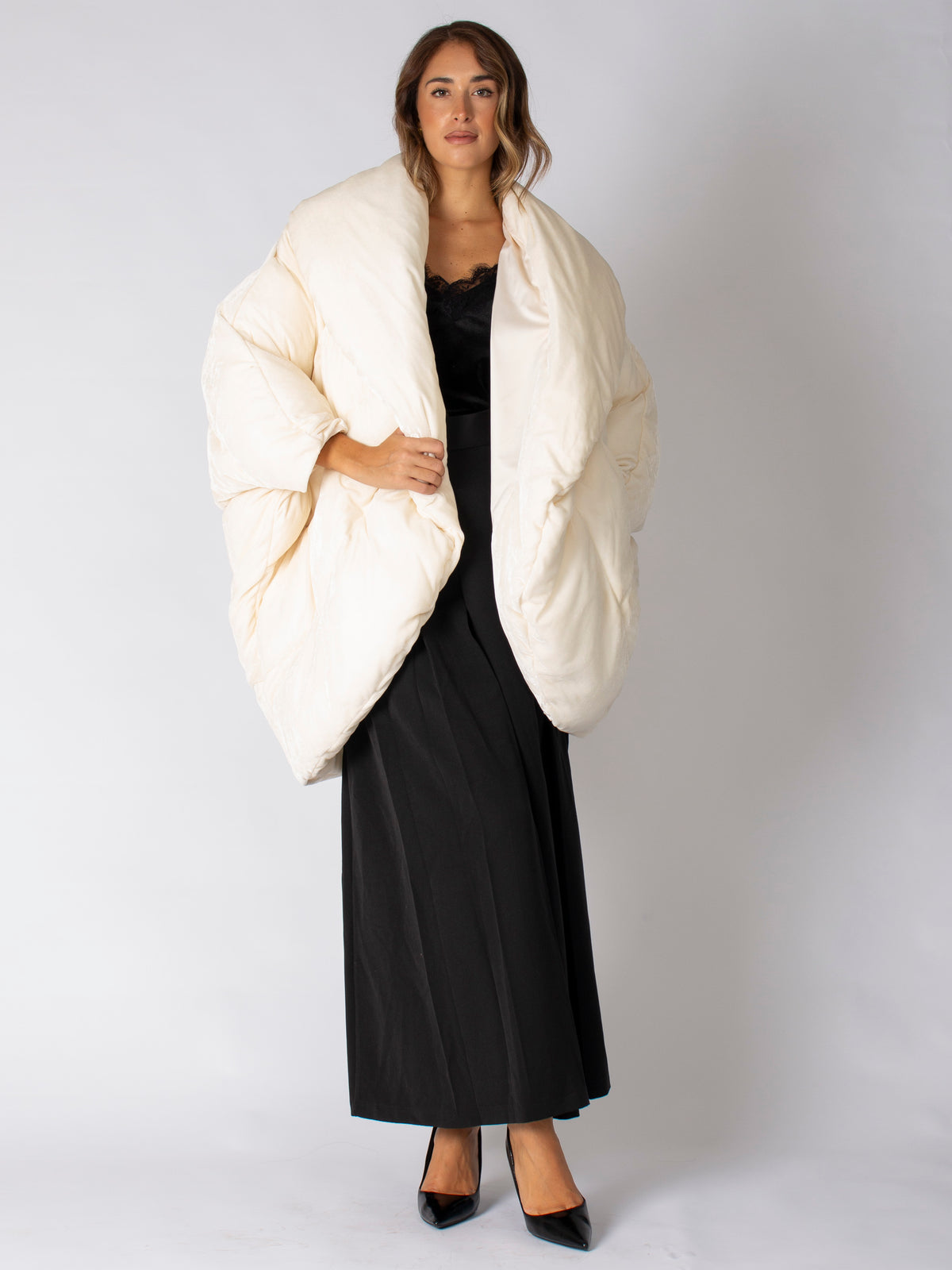 Piumino kimono in velluto con rever Elisabetta Franchi