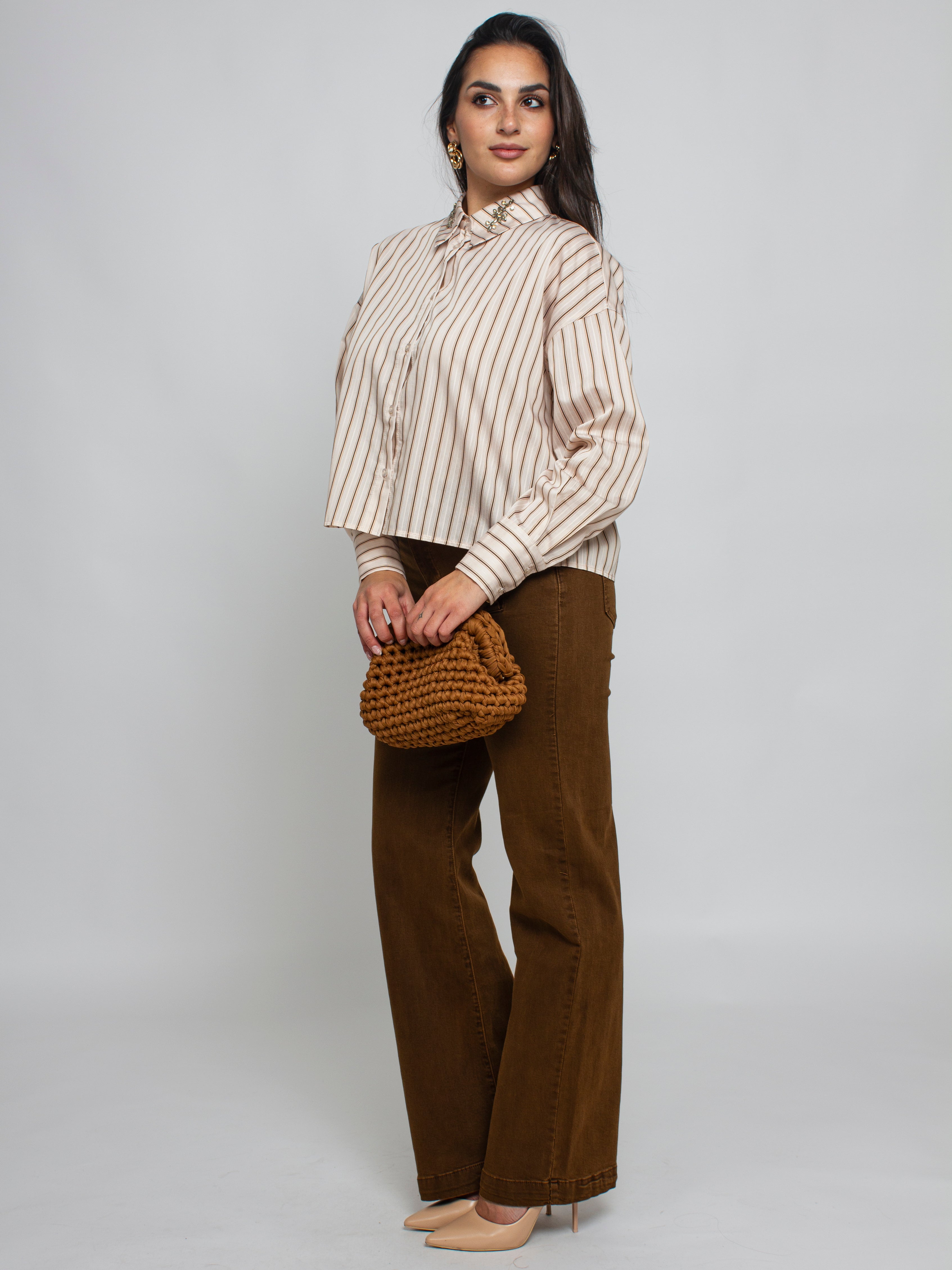 Camicia con applicazione sul colletto You Decide