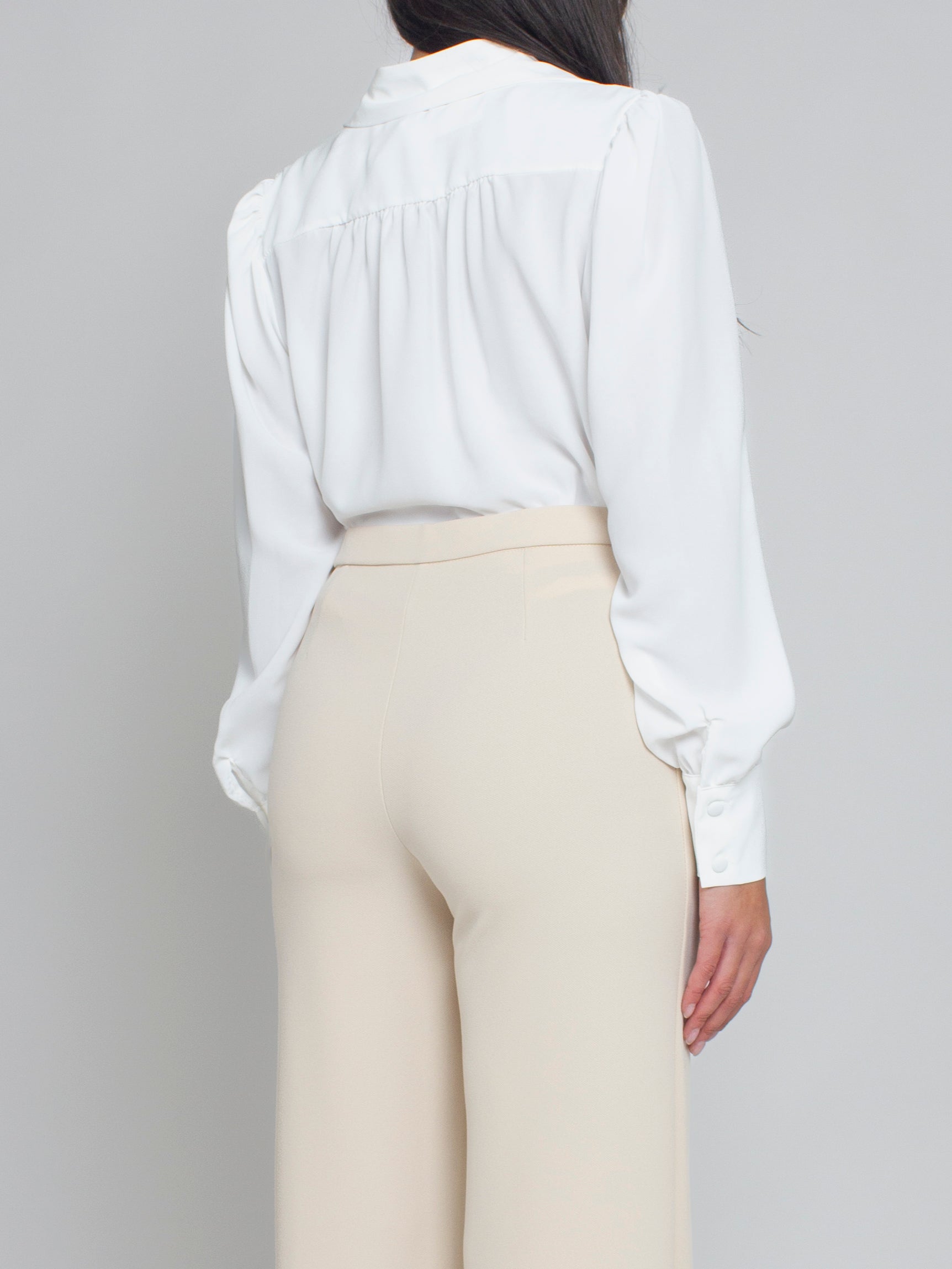 Blusa con Collana Rinascimento