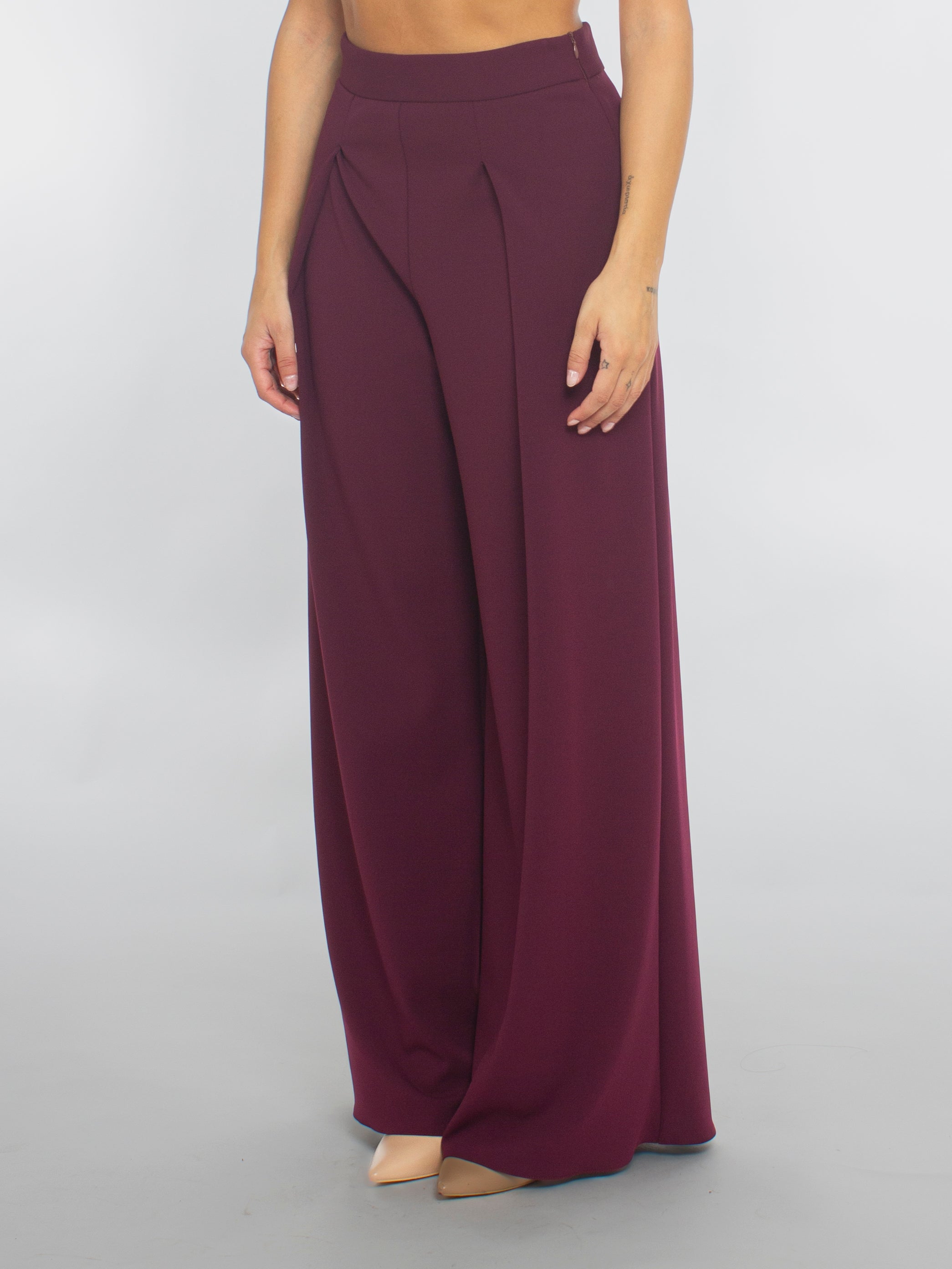 Pantalone con Pinces in Scuba mano Crepe Rinascimento