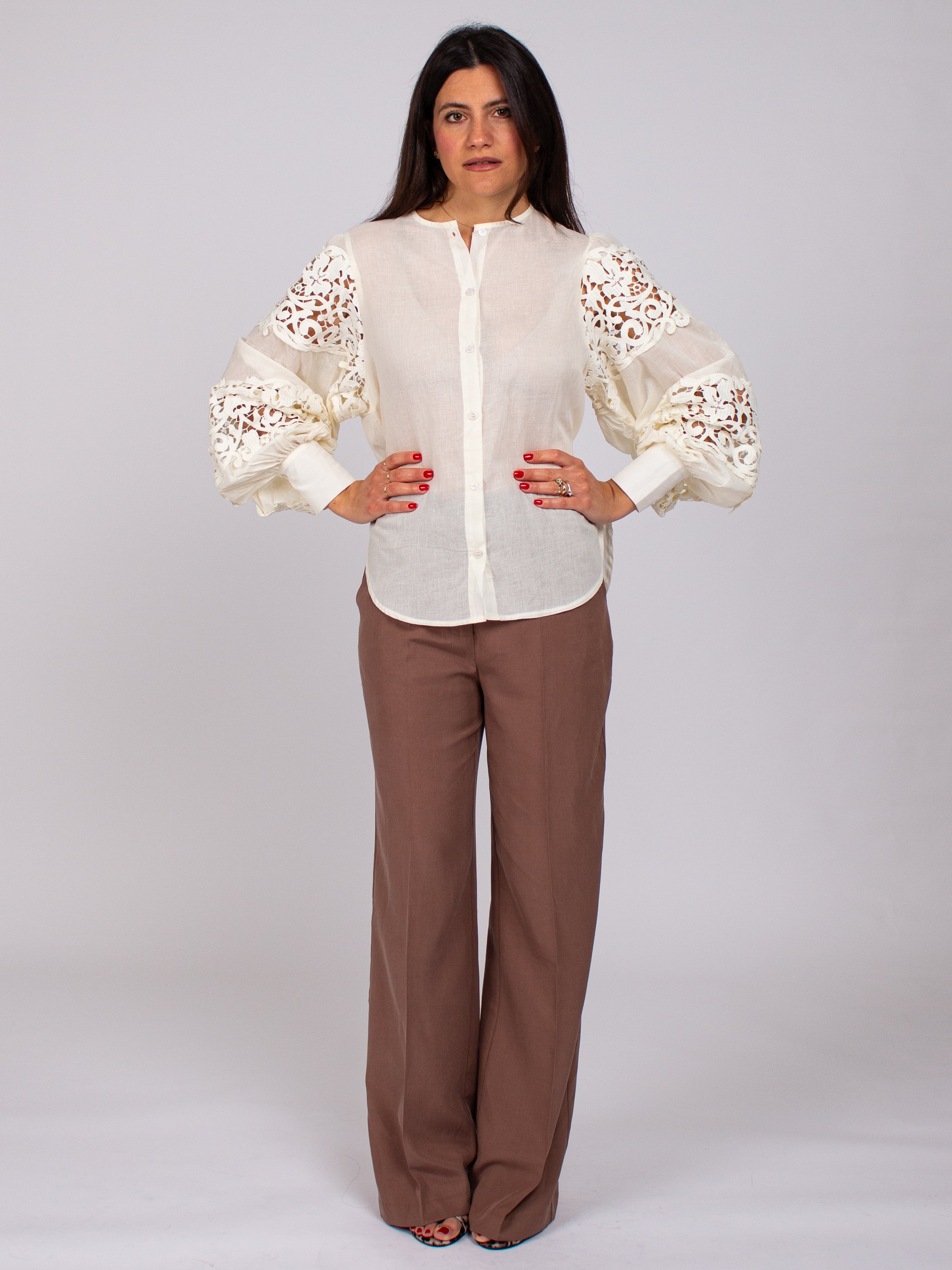 Camicia con ricamo You Decide
