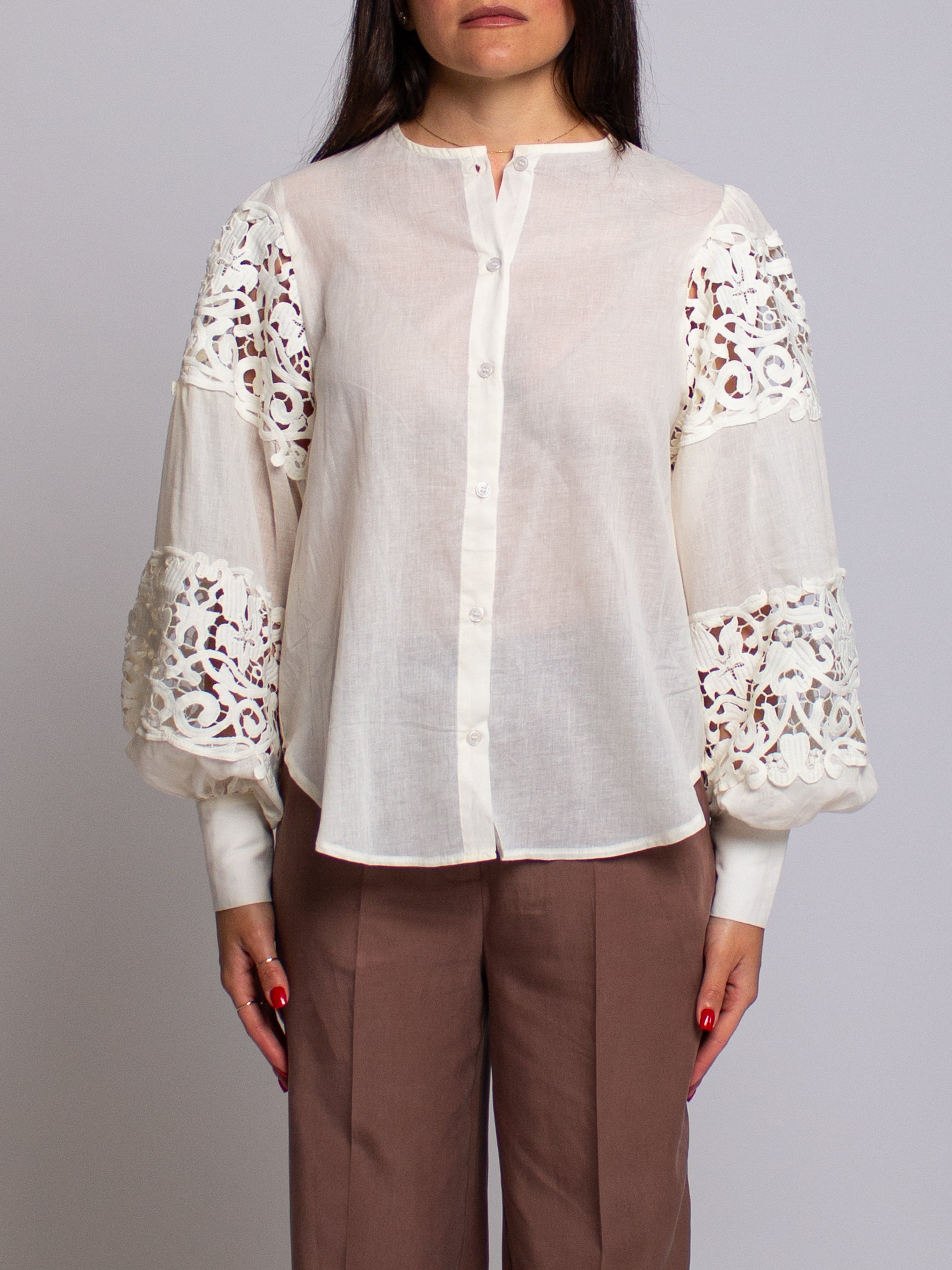 Camicia con ricamo You Decide