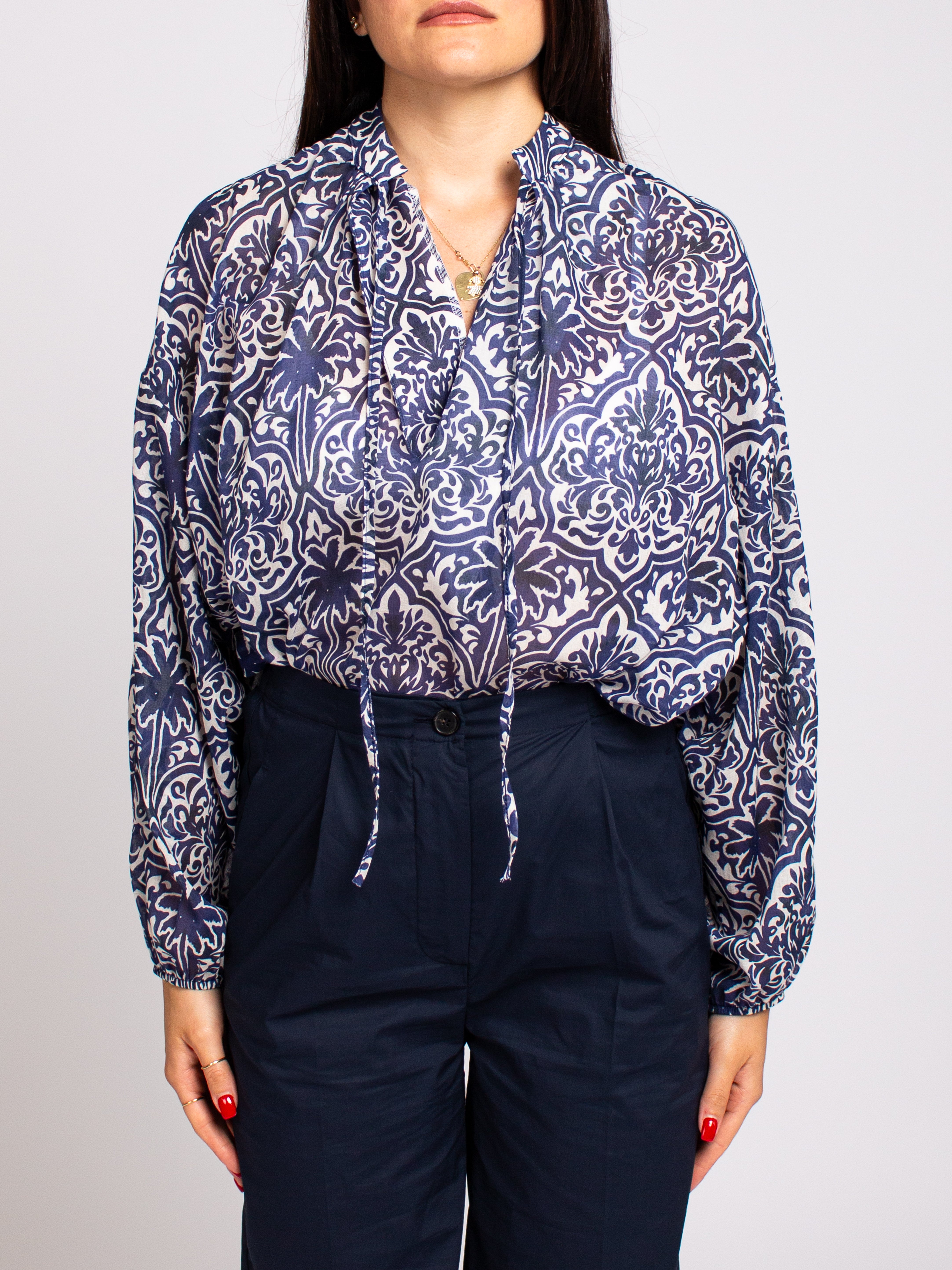 Blusa con laccio Two Way