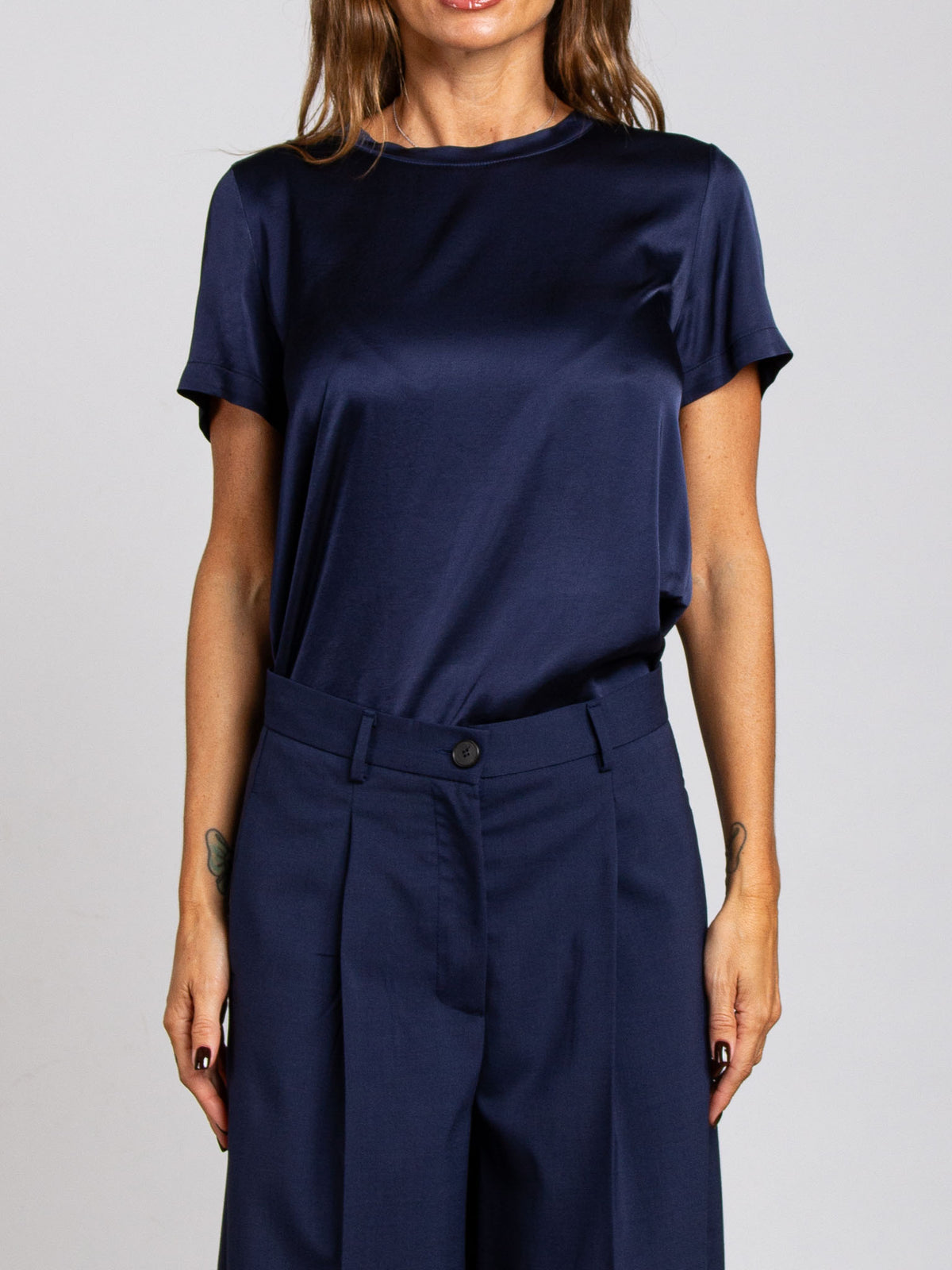 Tshirt in satin Vicolo