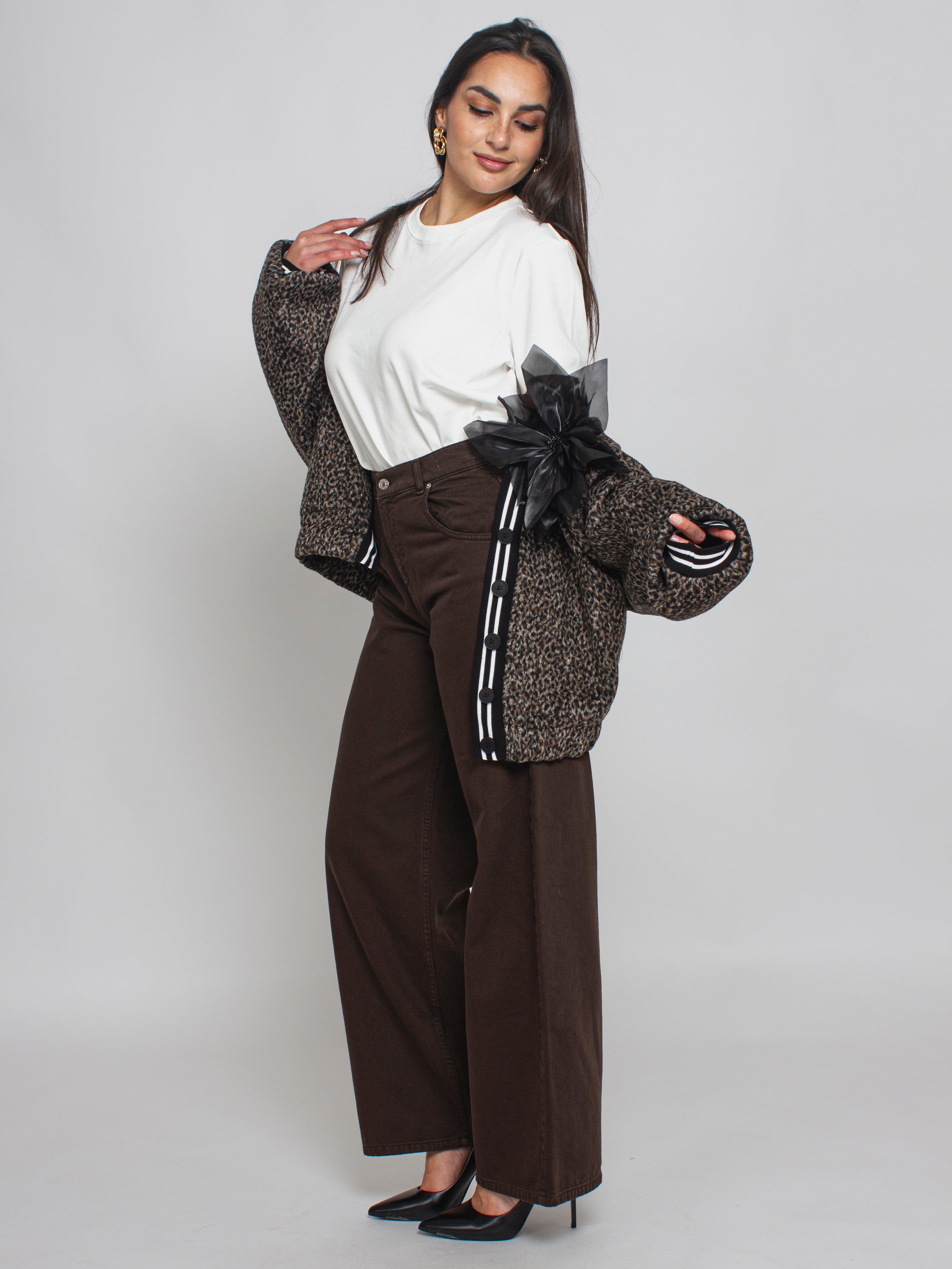 Bomber maculato con fiore You Decide