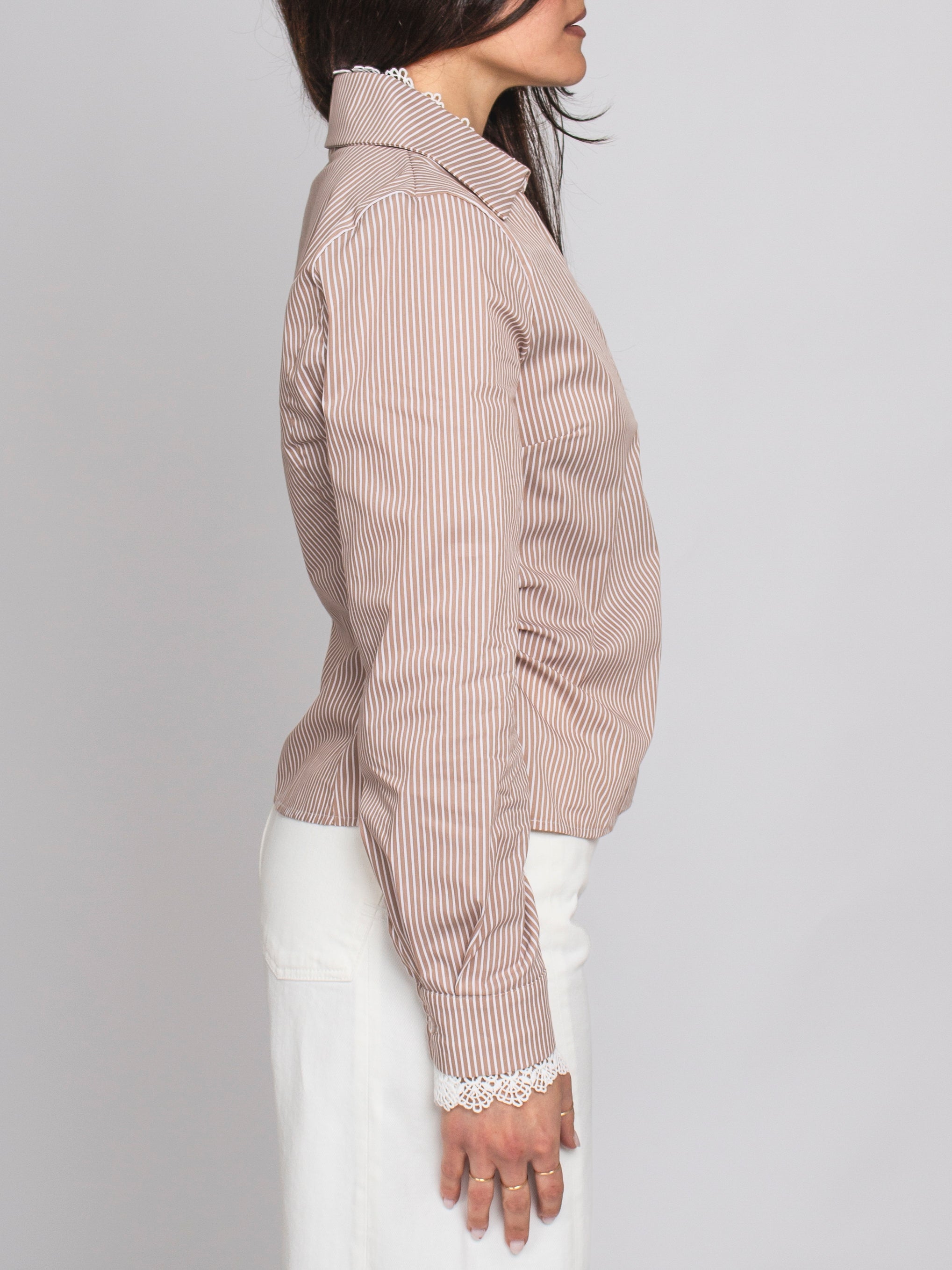 Camicia Righe e Merletto Le Streghe